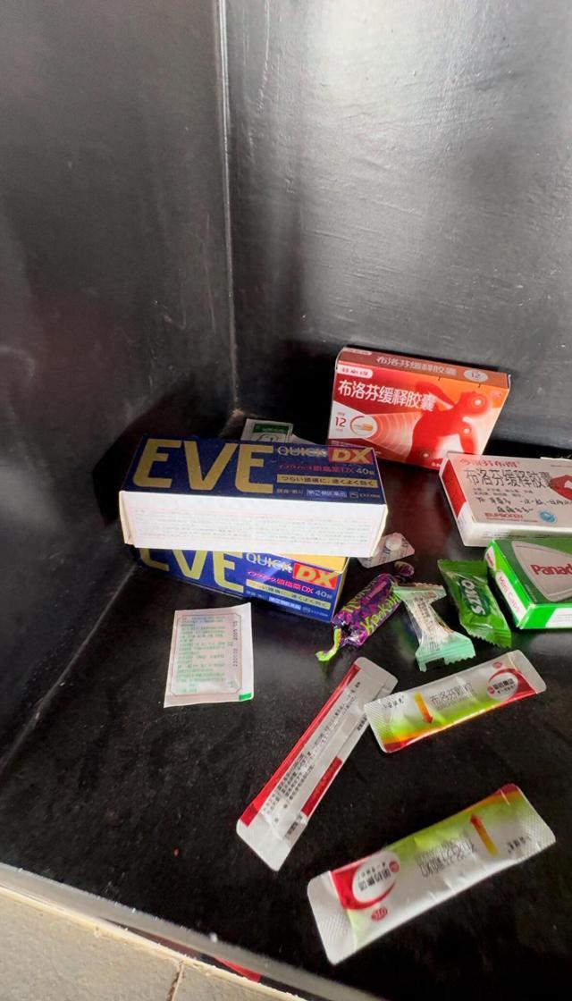 游客给曹操送布洛芬治头疼